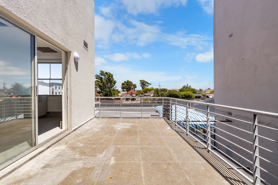 To Let commercial Property for Rent in Parow Western Cape